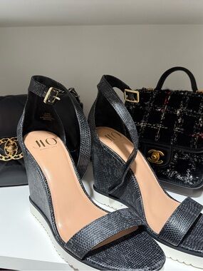 Jennifer Lopez Black Snakeskin-Texture Wedge Sandals